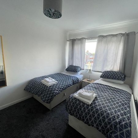 3 Bedroom Apartment With Golf Course View 泰恩河畔纽卡斯尔 外观 照片